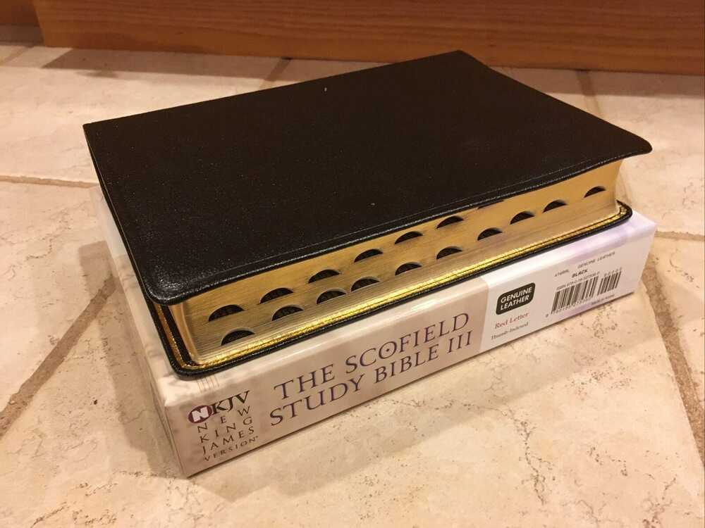 NKJV Scofield Study Bible III | Black Genuine Leather | Thumb Indexed